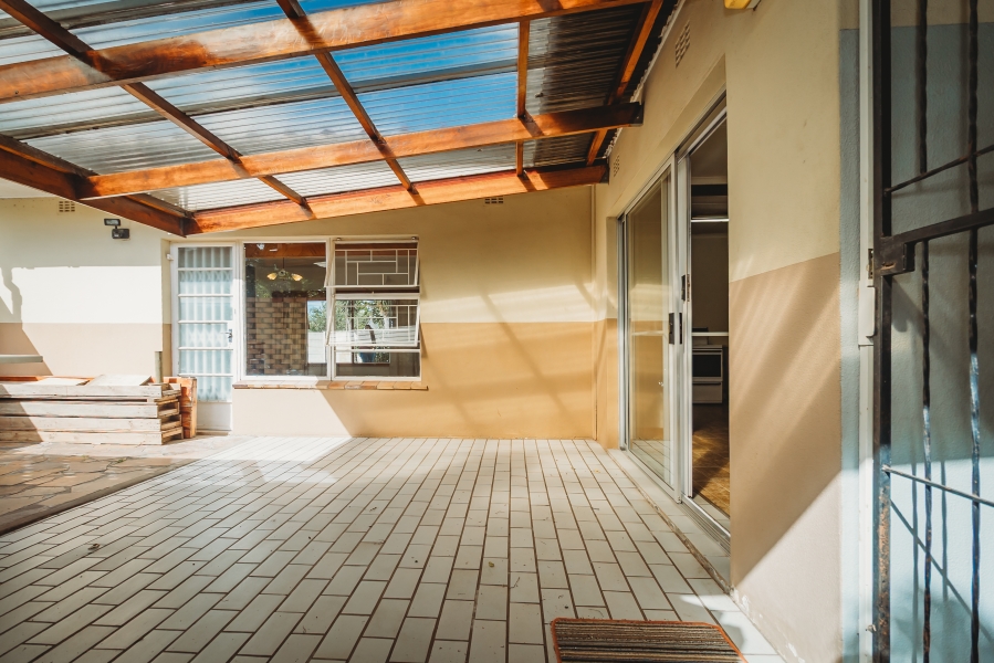 3 Bedroom Property for Sale in Loerie Park Western Cape